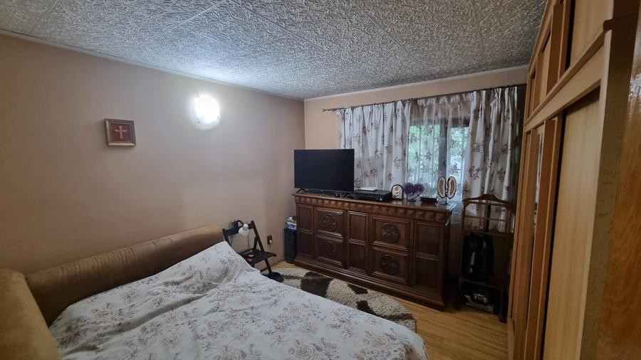 Apartament cu 4 camere decomandat în Nicolina