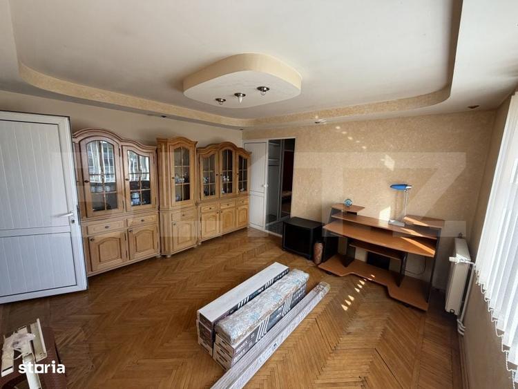 Apartament cu 2 camere semidecomandat în Iezureni