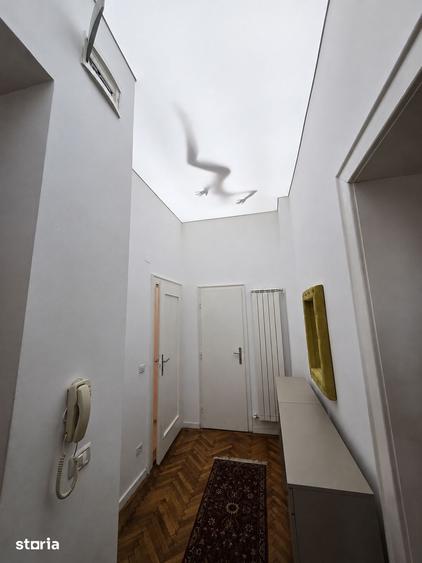 Apartament cu 4 camere în Medicină