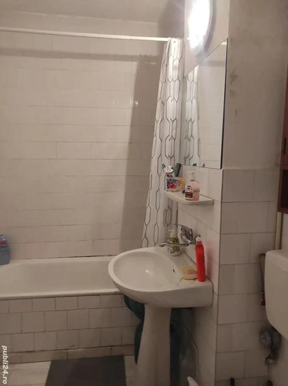 Garsonieră decomandată în 22 Decembrie