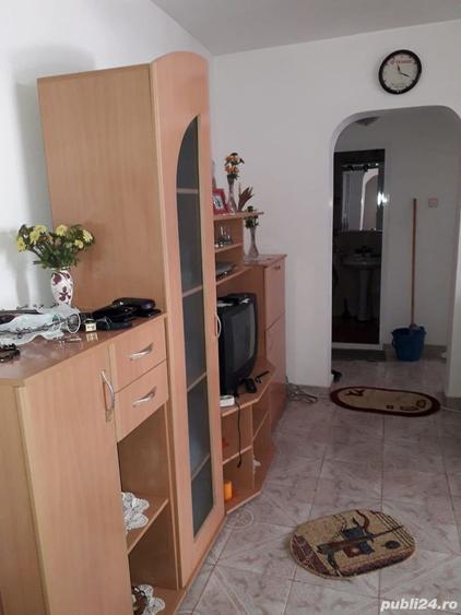 Apartament cu 3 camere semidecomandat în Mahmudia