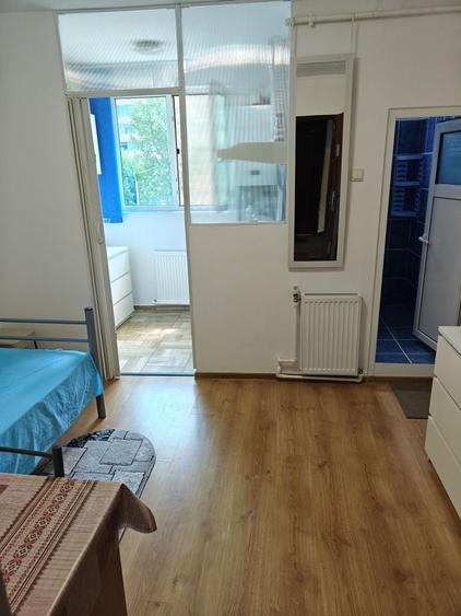 Garsonieră semidecomandată în Rahova