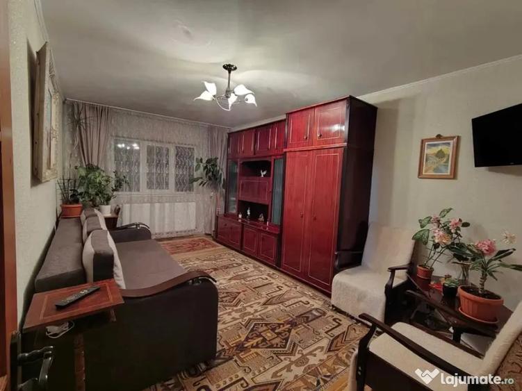 Apartament cu 2 camere decomandat în Burdujeni