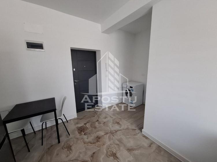 Apartament cu 2 camere semidecomandat în Torontalului