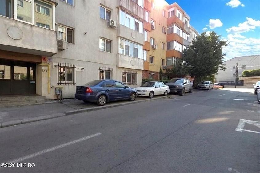 Apartament cu 2 camere decomandat, mobilat în Poarta 6
