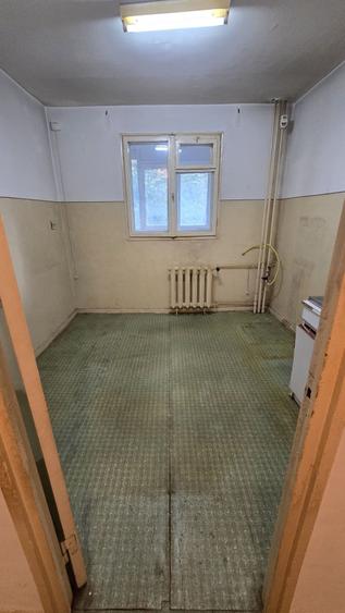 Apartament cu 3 camere decomandat în Chișinau