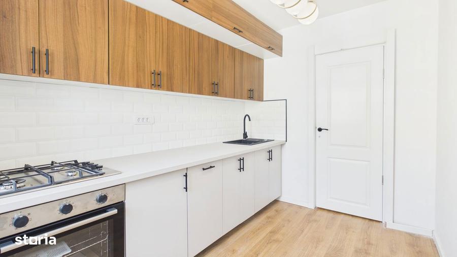 Apartament cu 3 camere semidecomandat în Pantelimon