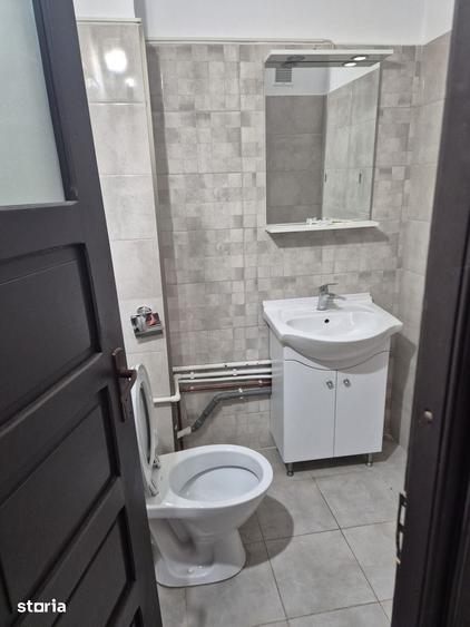 Apartament cu 3 camere decomandat în 1 Mai