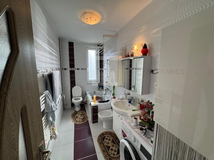Apartament cu 3 camere  || str Florilor - 10