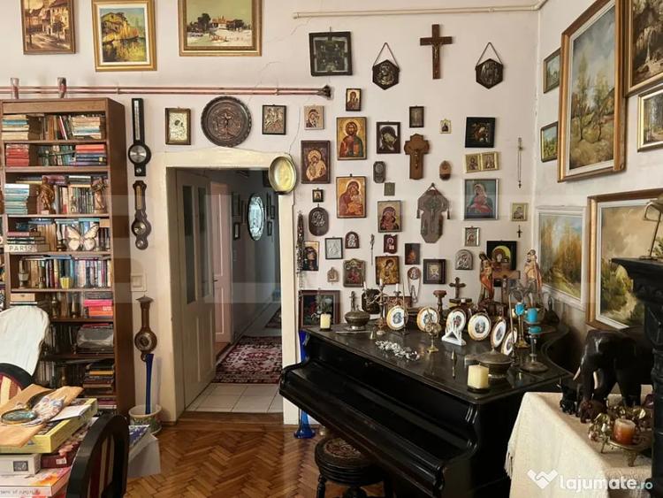 Casă cu 4 camere cu Teren 1344 Mp în Central