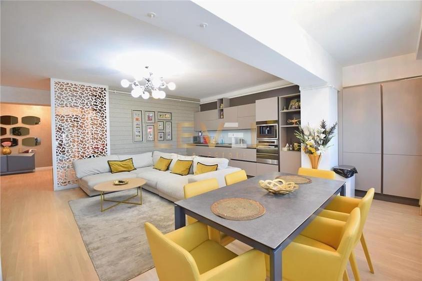 Apartament cu 4 camere decomandat, mobilat în Herăstrău