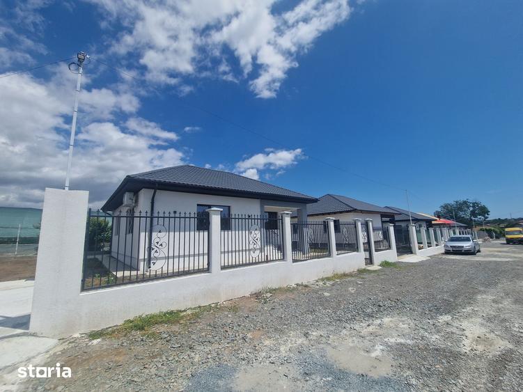 Casă cu 3 camere cu Teren 280 Mp în Lumina