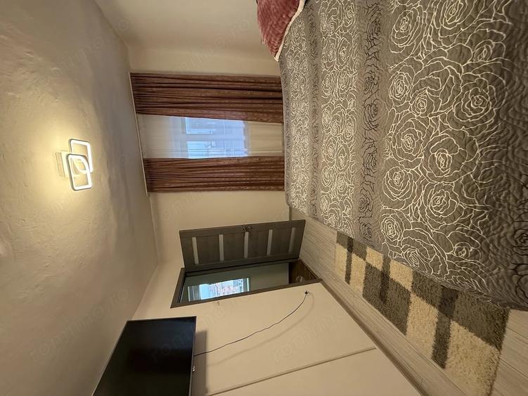 Apartament cu 5 camere decomandat în Central