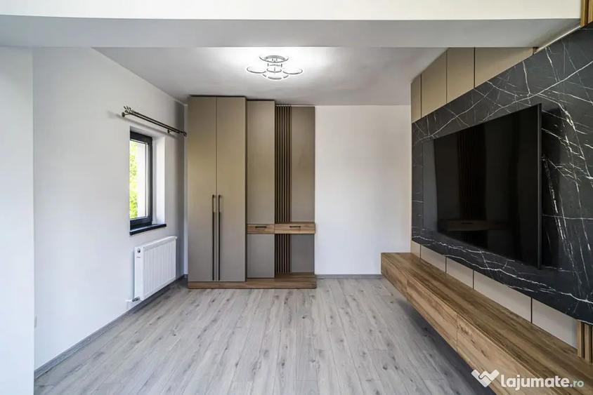 Apartament cu 2 camere decomandat în Păcii