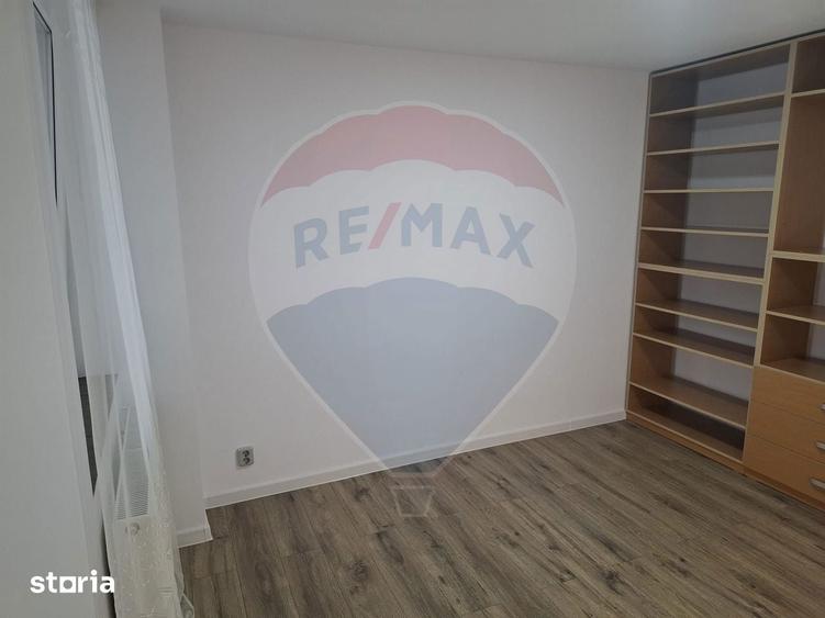 Apartament cu 3 camere de inchiriat - 11