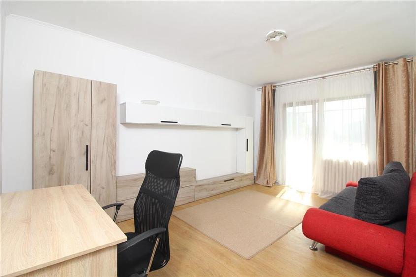 Apartament cu 3 camere decomandat, mobilat în Mănăștur