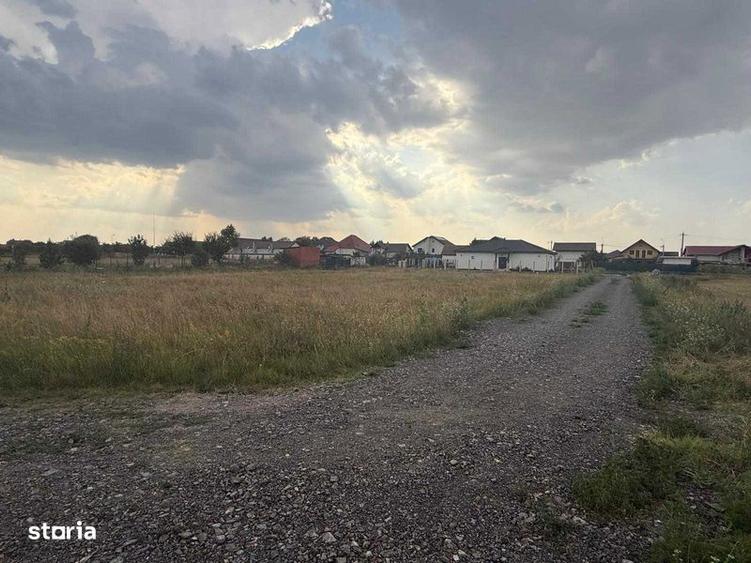 Teren de 469 mp, în Remetea Mare