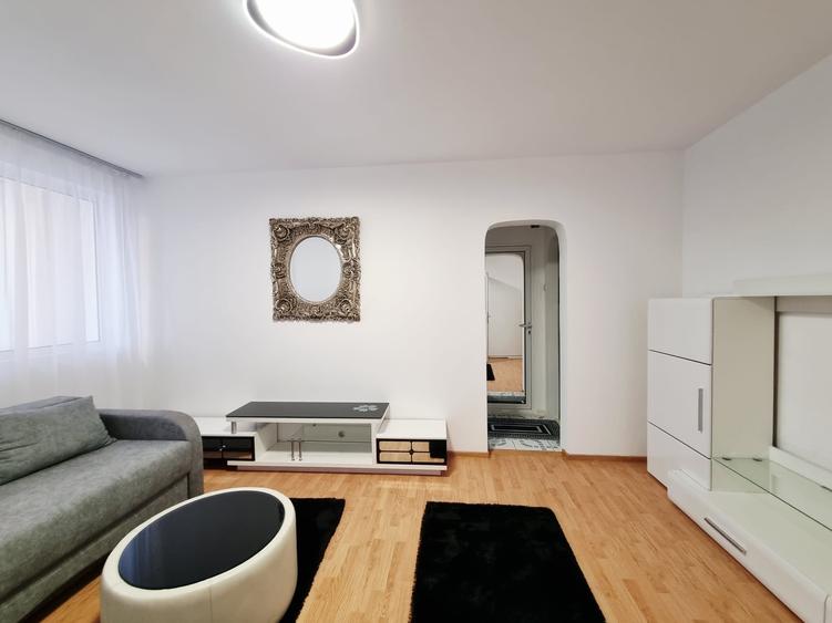 Apartament cu 2 camere semidecomandat, mobilat în Mazepa 1