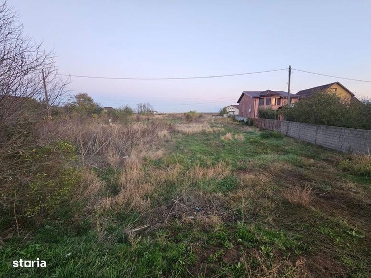 Teren de 1414 mp, în Central