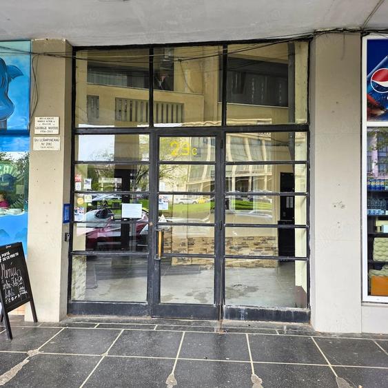 Apartament cu 2 camere decomandat în Sala Palatului