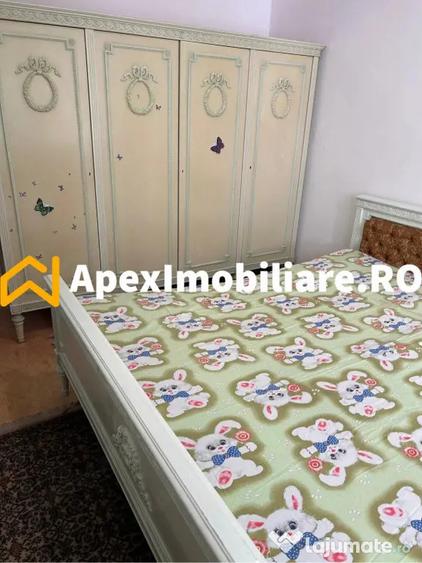 Apartament cu 4 camere semidecomandat în Crângași