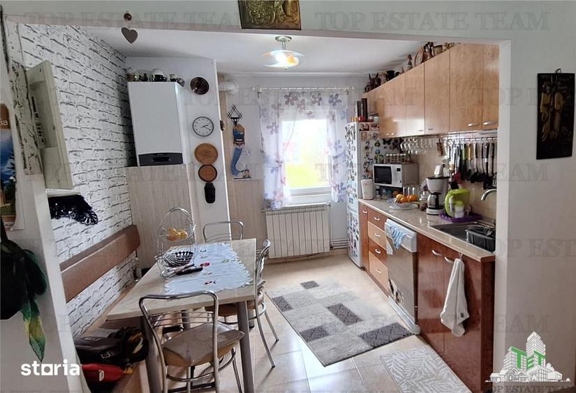 Apartament cu 4 camere în CET