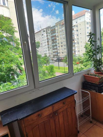 Apartament cu 3 camere decomandat în Nufărul