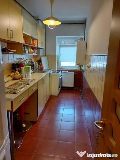 Garsonieră decomandată în Take Ionescu