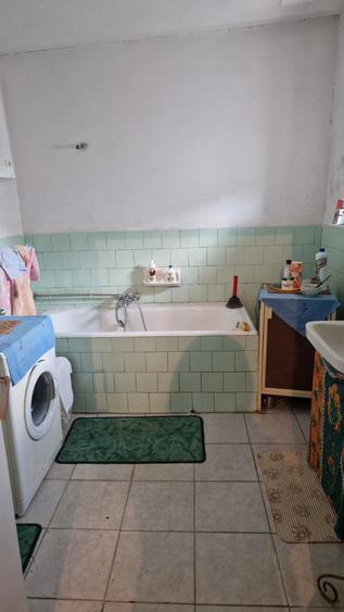 Casă cu 4 camere cu Teren 1500 Mp în Satchinez