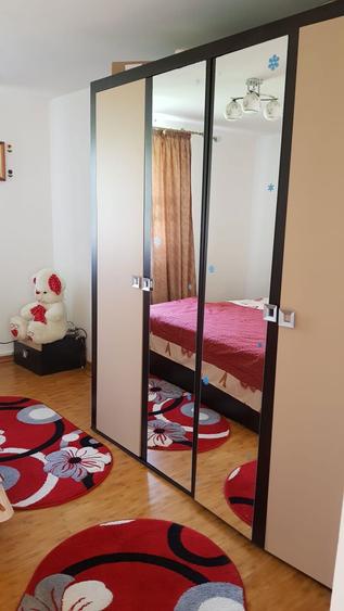 Casă cu 4 camere în Ghirdoveni