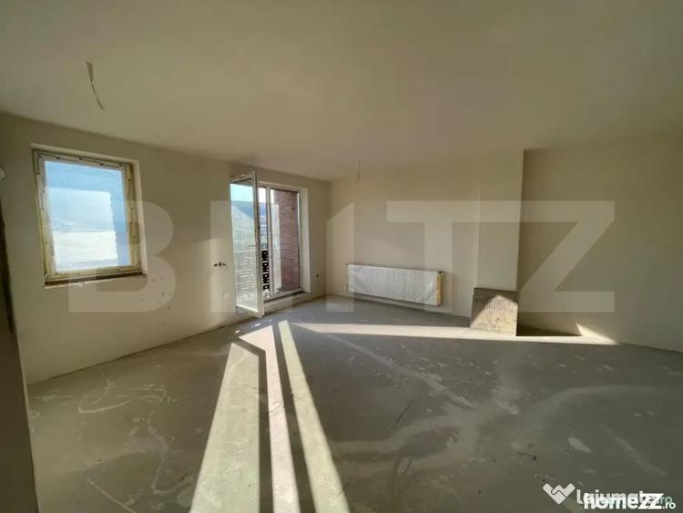 Apartament cu 2 camere semidecomandat în Chinteni
