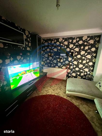 Apartament cu 3 camere în Craiovița Nouă