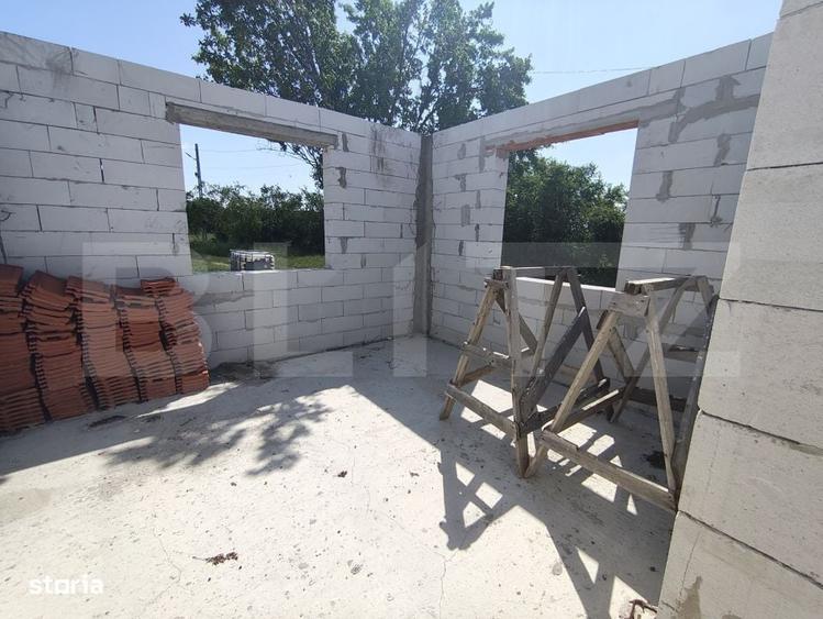 Casă cu 3 camere cu Teren 630 Mp în Leș