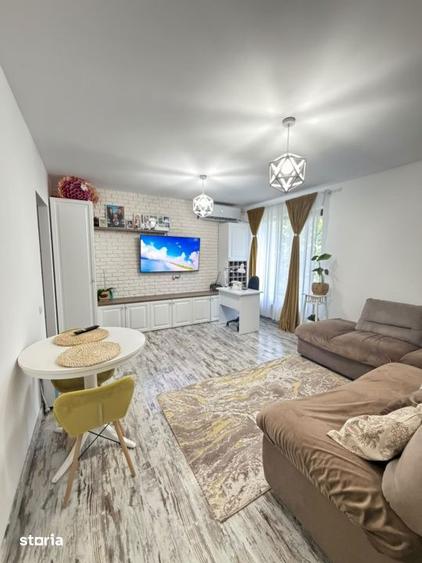 Apartament cu 3 camere, mobilat în Central