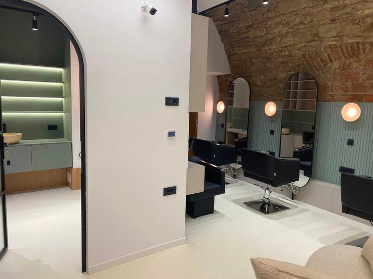 Spațiu comercial, de 74 mp, în Central