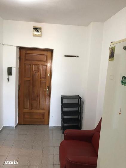 Garsonieră decomandată în Tineretului