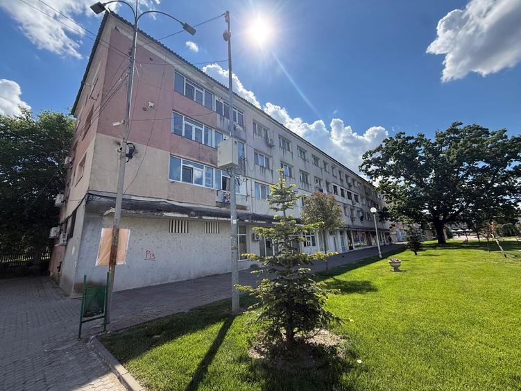 Apartament cu 2 camere semidecomandat în Medgidia