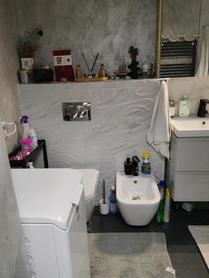 Apartament cu 3 camere decomandat în Inel II
