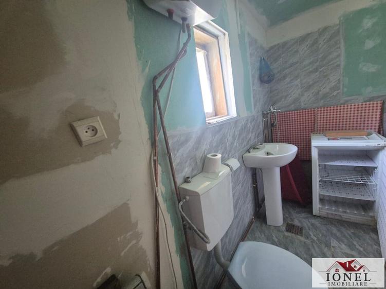 Casă individuală cu 3 camere cu Teren 2651 Mp în Almașu Mare
