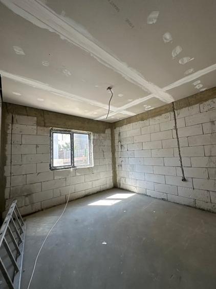 Casă individuală cu 5 camere cu Canalizare în Lumina