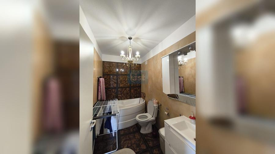 Apartament cu 3 camere decomandat, mobilat în Zorilor
