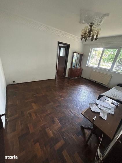 De vanzare apartament cu 2 camere si balcon,zona linistita.Pret:35000e - 4