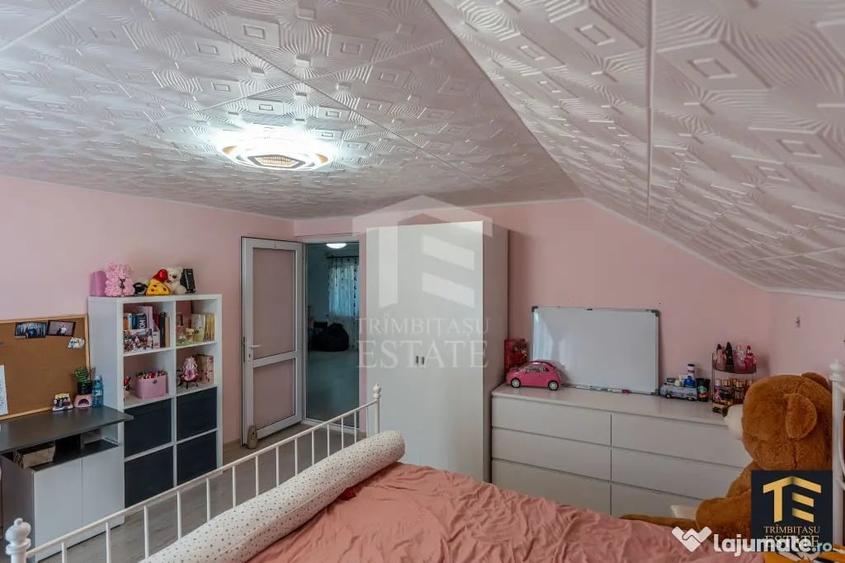 Casă cu 6 camere cu Teren 343 Mp în Central