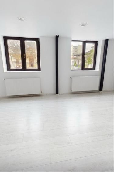 Spațiu comercial, de 92 mp, în Unirii