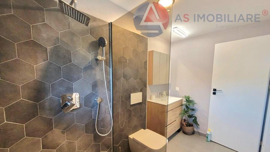 Casă cu 3 camere cu Teren 400 Mp în Glăjărie