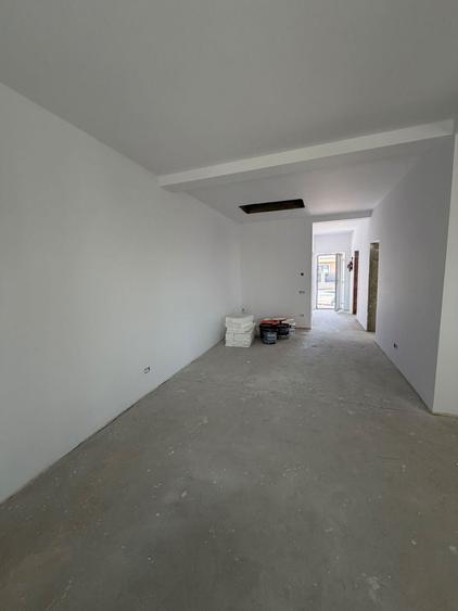 Duplex cu 3 camere cu Canalizare în Moșnița Nouă