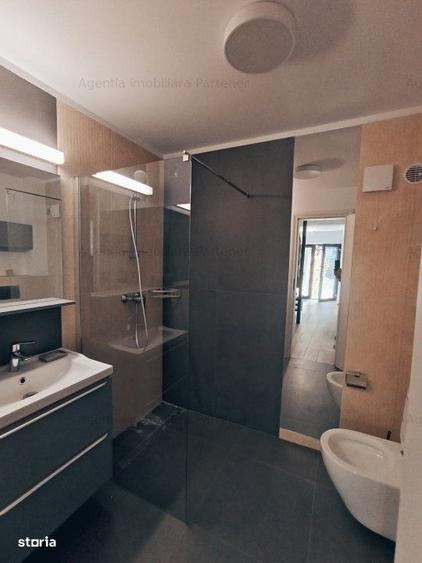 Casă cu 4 camere cu Canalizare în Exercițiu