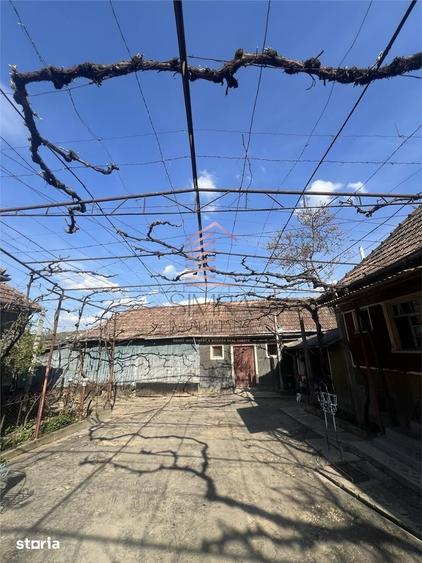 Casă cu 4 camere decomandat cu Teren 2300 Mp în Bâlc