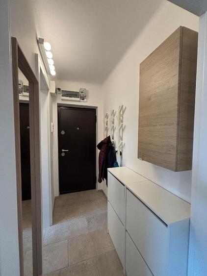 Apartament cu 2 camere semidecomandat în Barbu Văcărescu