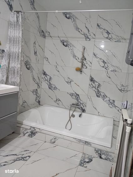 Casă cu 4 camere cu Teren 1407 Mp în Central